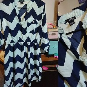 Rue 21 Chevron Dress mint/navy blue